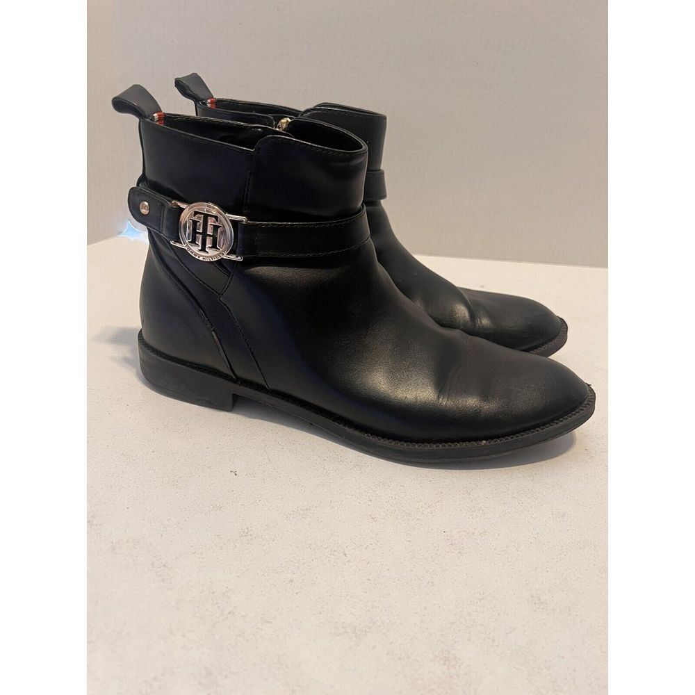 TOMMY HILFIGER Women's Size 8 Boots Shoes Booties Black Leather Side Zipper